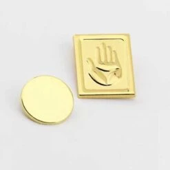 Cosplay JOJO <br> Jotaro Casquette -JoJo Style Soldes Boutique Jotaro Badges